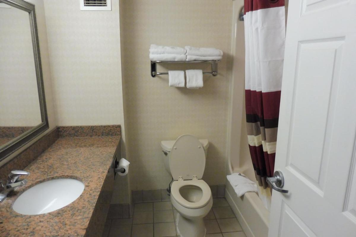 Popular attractions Area Nearby Property
